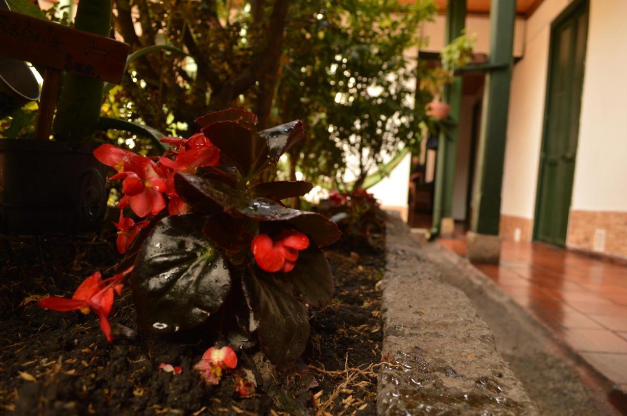 Hostal Sue Candelaria Bogota Exterior photo