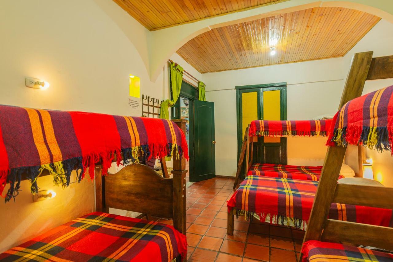 Hostal Sue Candelaria Bogota Exterior photo
